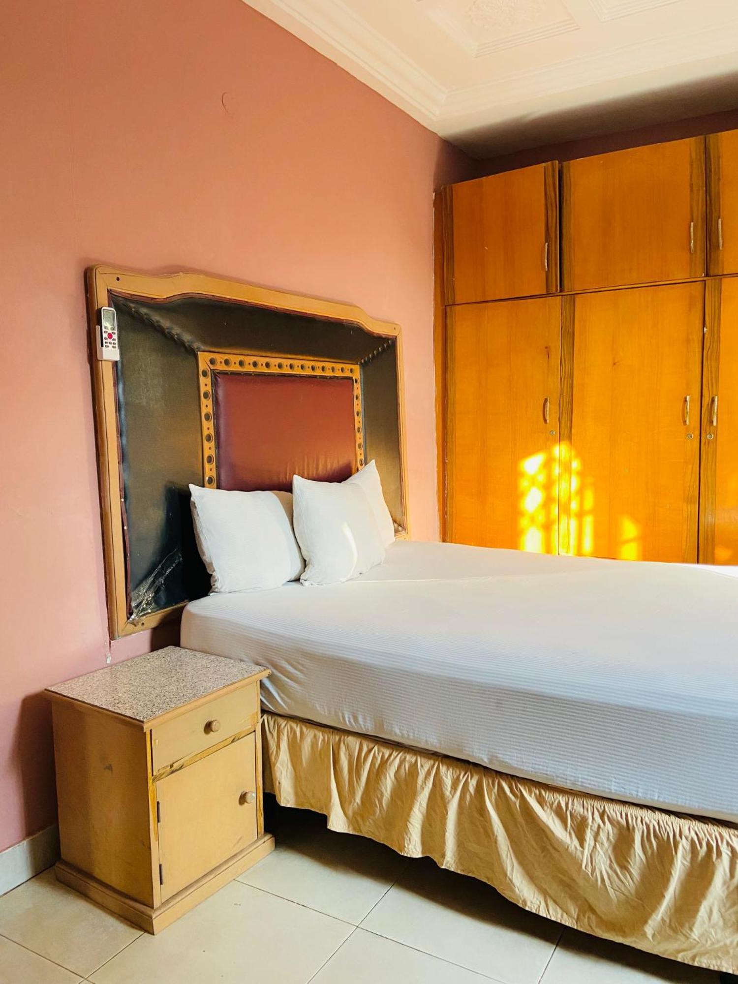 Heaven Gate Hotel Accra Exterior photo
